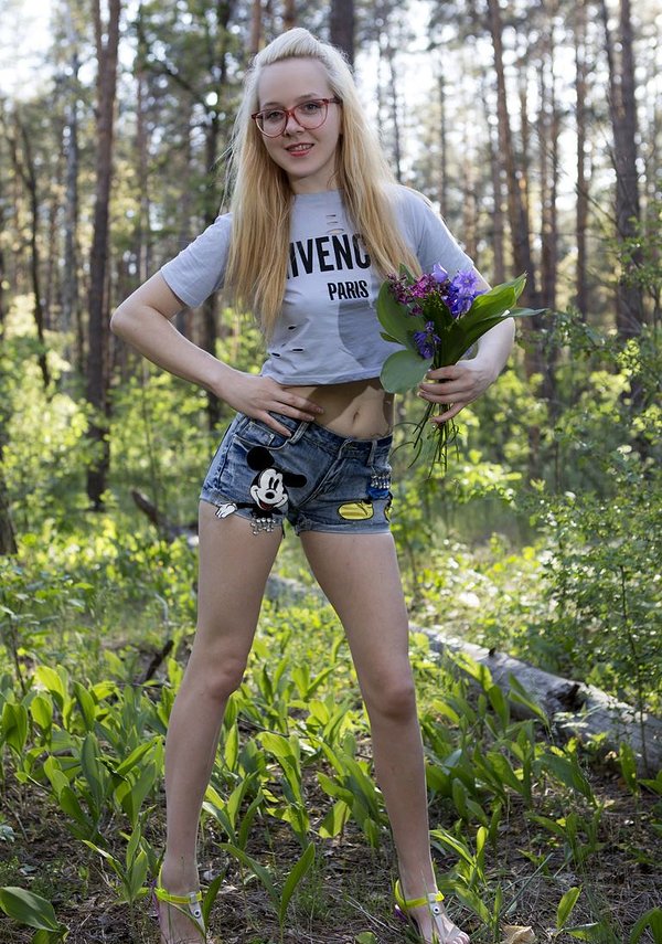 Яна, 23 года, 1 размер груди